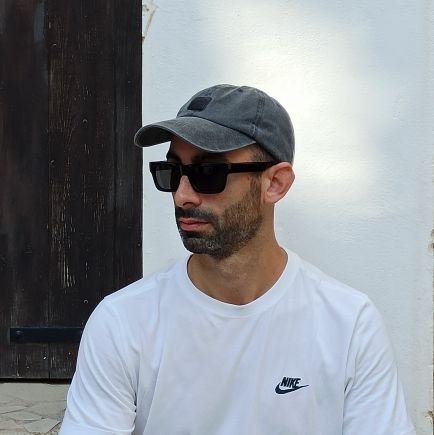 EstebanFdez's profile picture.