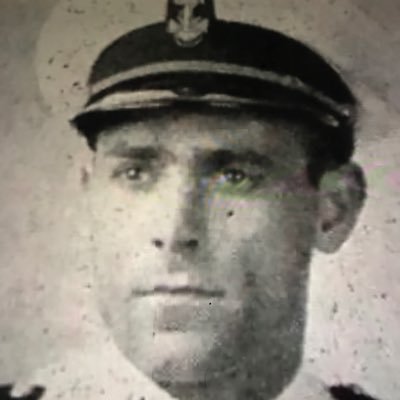 RDAndrew2's profile picture. Daughter of two Naval Officers , defenders of the Constitution