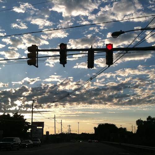 Mel_Vanz's profile picture. 