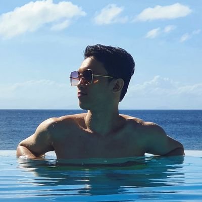 joshuadeocampo's profile picture. ako naman muna 🌻 ust | asmph