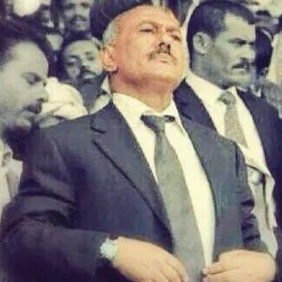 رعوي عفاشي ذماري
والذي فطر السماوات والارض لن يرفع الله هذا الطاعون (الحوثي) و وباء مايسمى (بالشرعيه) الا اذا تاب الشعب الى الله وعترف انه كفر بنعمه (عفاش)
