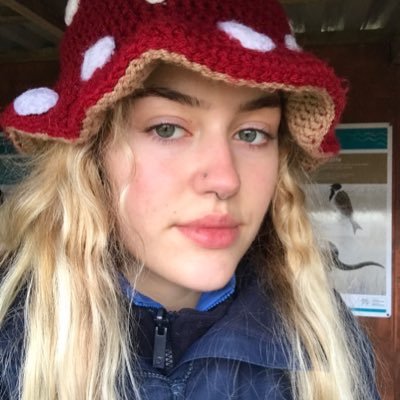 Photojournalist graduate USW | Wildlife Photography/Videography | Wildlife Conservation | RSPB Newport | 🦅🦉 I especially love raptors!
Insta: livdaviespj