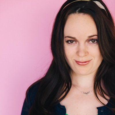 aussiemily's profile picture. Proud Ravenclaw who wears Louboutins to hockey games, reads books about dragons in the intermissions, and waits for a mad man in a box. The pepperoni of acting.