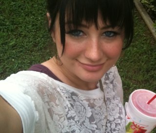 ashdaldavis's profile picture. Ashley Davis - momma - blogger - DIYer