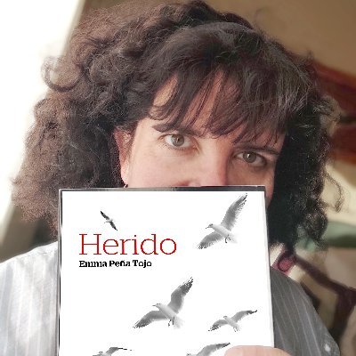 Con rizos y a lo loco. Autora de 'Herido'. Periodista en ABC