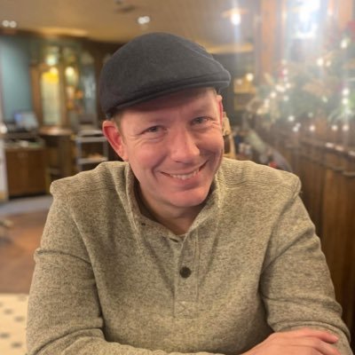 Writer. Assistant Professor of TechComm at UVU. He researches techcomm, environmental rhetoric, networks. Loves books, movies, games, sandwiches, pizza.