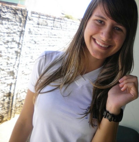 se a vida lhe der mil motivos pra chorar, arrume mil e um pra sorrir.