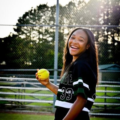 Eastside HS || co/22 🎓aka #keke!!! || MIF, Utility || Career goal: Architect 🛠 || @impactgoldga18u || ASC Commit 🖤💜|| insta: @kemayamays_