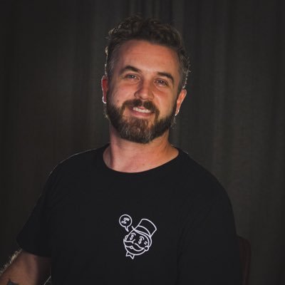 Dad. Filmmaker. Gamer. And I like to cook yummy dinners. IG: tscott_bell