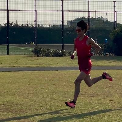 市民ランナー
1500m 3分59秒5
5000m14分29秒76
10000m29分57秒15
ハーフマラソン1時間05分30秒
フルマラソン2時間19分29秒
2020年防府読売にてサブ20を達成。
2時間15分台が次の目標です。