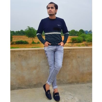 Rajward17375679's profile picture. 