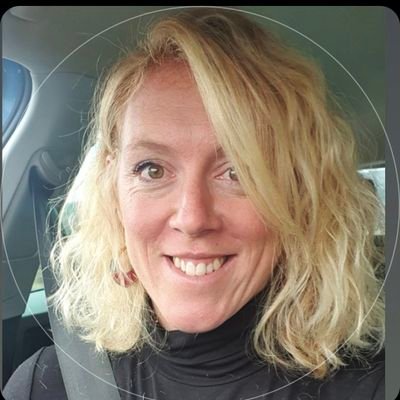 AurelieRevillet's profile picture. Savoyarde expatriée dans les lavandes.
Kiné - Physio #NoFakeMed 😜 #teamkiné

Olympian OLY #frenchskiteam 🎿
Maman #2kids 🥳
Sports, voyages 🗻🚲⛵🧗