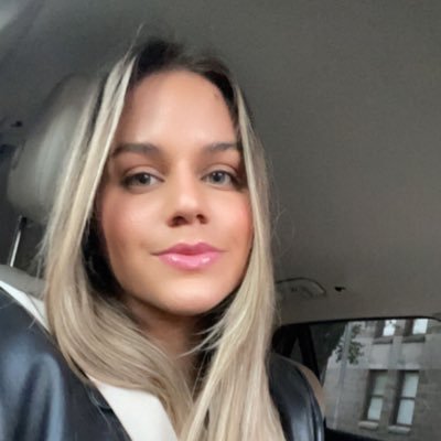 andreacvdBerg's profile picture. 