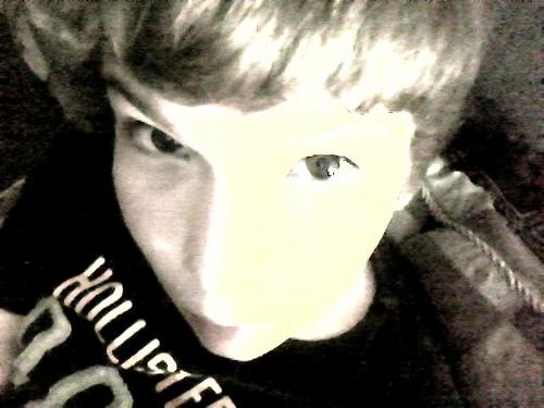 JohnnyBoyGK1013's profile picture. Enough said.