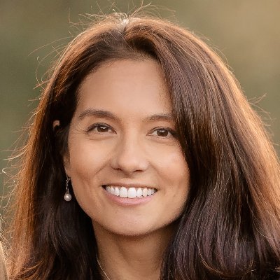 pamwreid's profile picture. 