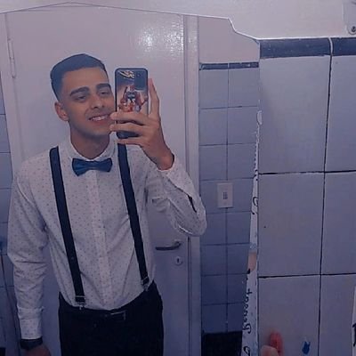 _reviviendo_'s profile picture. C.A.S.L.A Basquet🏀🔥
Cáncer ♋