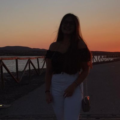 isabelveraaa_'s profile picture. 