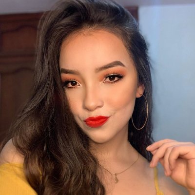 lauanatriandes's profile picture. Meia doidinha, meia estudante