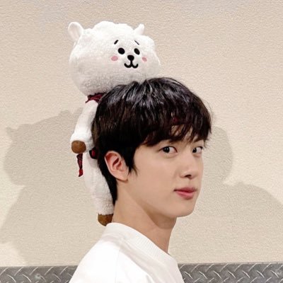 LOVES KIM SEOKJIN FOR LIFE✨ Lets be moots!! ♡ BTS, TXT, Taylor Swift and S.H.E fan accnt ♡ Jin biased☾ IG: jellyjinnie1 🦋💖🌈🌼💎