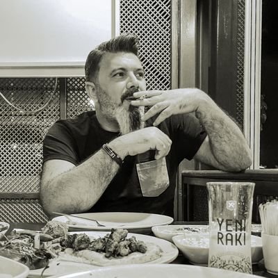 cengish05's profile picture. ✨ Hayatın renkli detaylarına dair paylaşımlar, kişisel düşünceler ve ara sıra mizahi bir bakış açısı.

📸https://t.co/889QwhdRP4

Kod Adı: SAKALLI