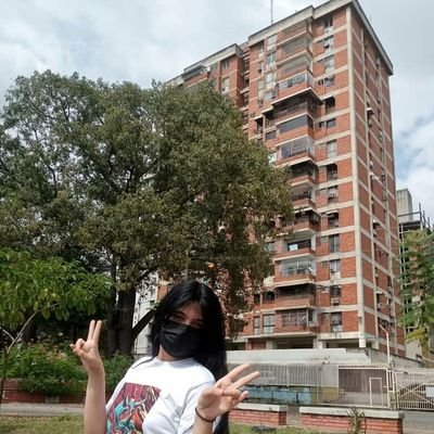 tengo mil cuentas de tw