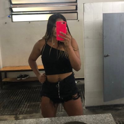 luana_romero14's profile picture. 