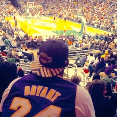 ▫️▪️ Los Angeles Lakers ▫️▪️ Chicago Bears ▫️▪️ Chicago Blackhawks ▫️▪️ Chicago Cubs ▫️▪️ USWNT ▫️▪️ Rap / R&B enthusiast