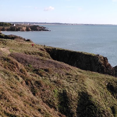 Kris_papillon's profile picture. Bretagne, Angleterre, Écosse, Irlande, de la rando et quelques cours d'anglais.