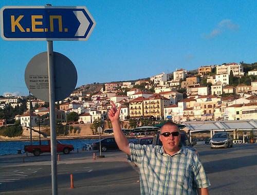 cakearse's profile picture. fat bloke.