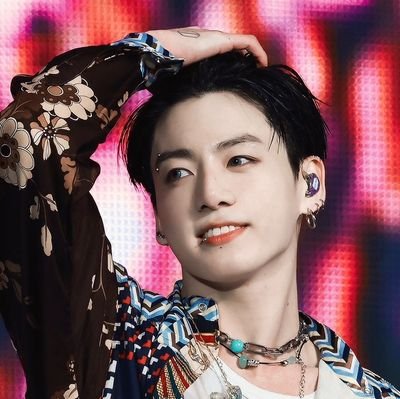 maria_heranyway's profile picture. Bangtan style~