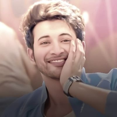 ''दिन है सोना और चाँदी रात बन गयी,
हूँ तुम जो आये ज़िन्दगी में बात बन गयी♥️🥺''
Sarafian Forever🖇️
He Follows Me On Instagram😭❤️