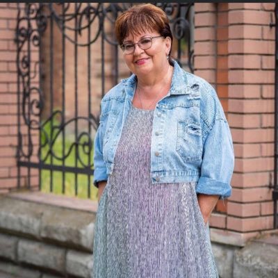 LPinchukova's profile picture. The MebelkaWood store is a product of its own production, made by hand from high-quality and environmentally friendly hardwoods.