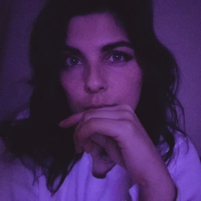 gabbyth0m's profile picture. hungry + hot daily ☺️ she/her