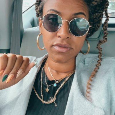 Jewleesah's profile picture. Creator of @ladiesbronche & #ShitSpanishGirlsSay. Vámonos extended til June 4 @INTAR Theatre