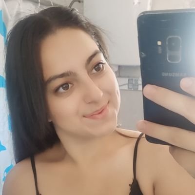 anitaadutra's profile picture. 