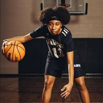 My name is Siara Lundy, I play basketball and softball/ fast pitch.. #CO-2025 #ManningHighSchool #TeamUSC-Cross #TeamUSC-Columbia #ClarendonWarriors