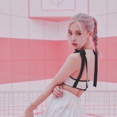 sparklyr0sie's profile picture. hello ^_^