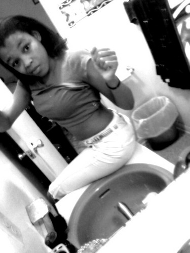 #TeamBHAD A'f . #TeamSinqlee . #Team F.A.N. #TeamLakers .. #TeamRs E.n.t . #Team iRepREDD ' Yoo (; RAPE Myi Follow Button 3
