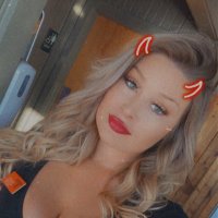 Roxy (@roxywiththeass) 's Twitter Profile