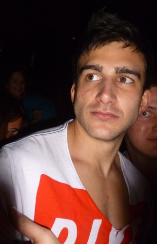 ThundaS's profile picture. Superhuman thirst 4 knowledge  | Best looking IT geek at my office | semi-semi-professional footballer | Arsenal fan | diet & fitness enthusiast