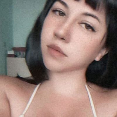 Aquí de nuevo ❤️ angymalicsky
Cosplayer ✨
Extrovertida ✨
Hot ✨
Gamer ✨
Sets bonitos ✨
ISIS 🛐
Contactame por dm 😌