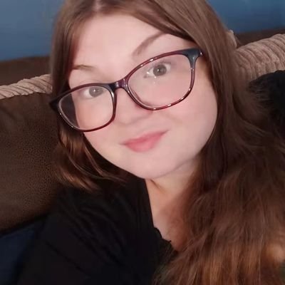 MissChrissie90's profile picture. Life's a stage, so ham it up! 😀
TEFL teacher. Actress. Writer.
Basically, a human squiggle bouncing through life