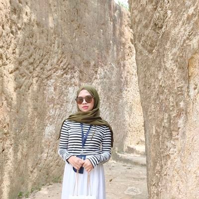 Akunkita9's profile picture. terlalu cinta, terlalu sakit