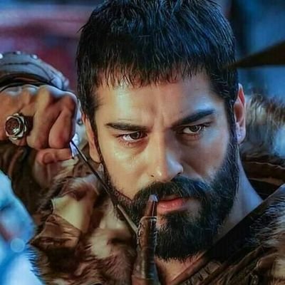 مَن كسر خاطرًا سيُكسر له عشرًا، ومَن جبر خاطرًا سيُجبر له ألفًا، فاصنع الخير دائمًا، فكما تَدينُ تُدان ❤️