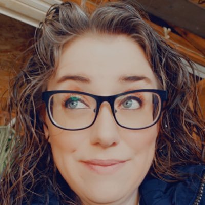 LauraProminski's profile picture. looking for fun and feeling groovy ✌❤