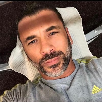 Reicks17's profile picture. 