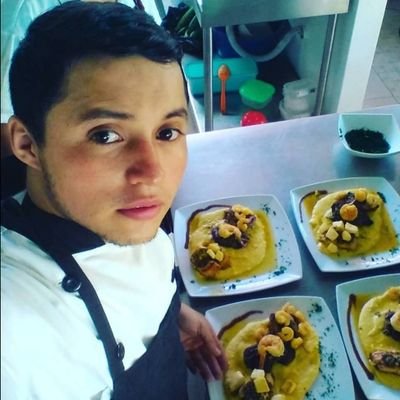 Especialista en alta cocina 👨🏻‍🍳
#Cocina Fusión en 📍#Guaviare 
Rescatando Saberes y Sabores 🌶🌽🥘
3164165577