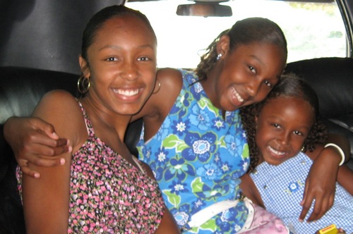 i am three words nice,tall,and gorgeous!!....my friend that is a sister too me is #TheEmilyBrown23