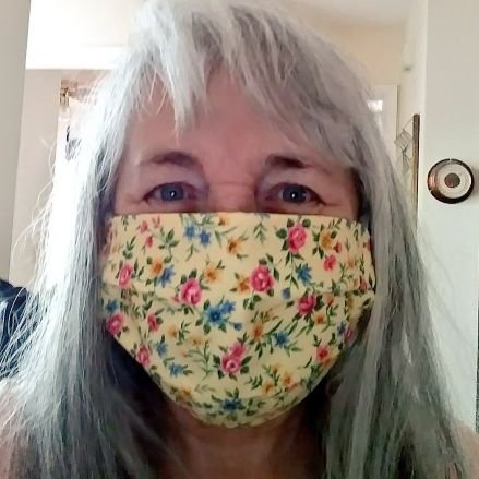 FLBookLady's profile picture. Read every day even if it's something weird. Or wired. #AlwaysVoteBlueToSaveDemocracy🌊
 I am grateful for being rescued by Boo.