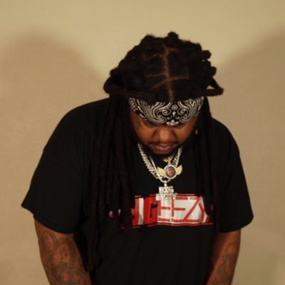 Offcial page for BIG EEZY For booking (bigeezybooking@icloud.com)